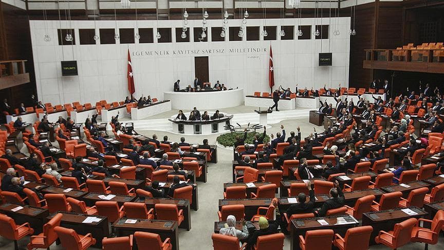 Turkiya hukumati favqulodda vaziyat tartibini 90 kunga uzaytirishni ma'qulladi