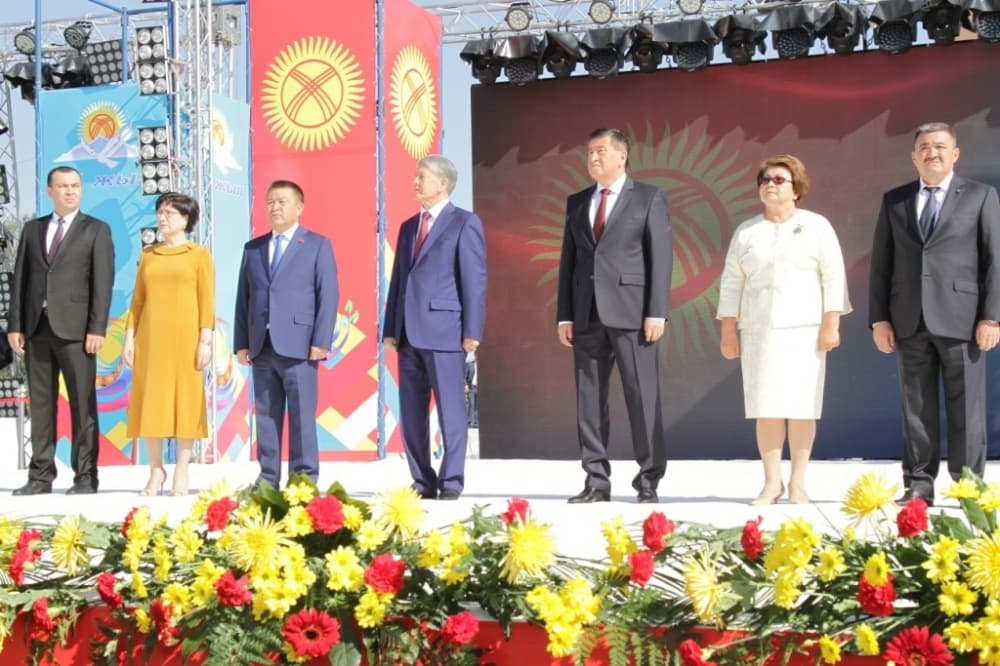 Atambayev: Xalqimiz so‘yilish uchun taka ortidan yuradigan qo‘y emas