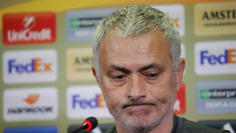 Mourino «Rostov» stadioni gazonini futbol maydoni deb atashdan bosh tortdi (foto)