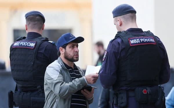 Rossiyada migrantlarning patentini avtomatik bekor qilish tizimi ishga tushirildi