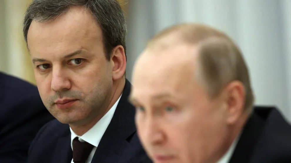 Аркадий Дворкович ФИДЕ раҳбарлигини вақтинча тарк этди
