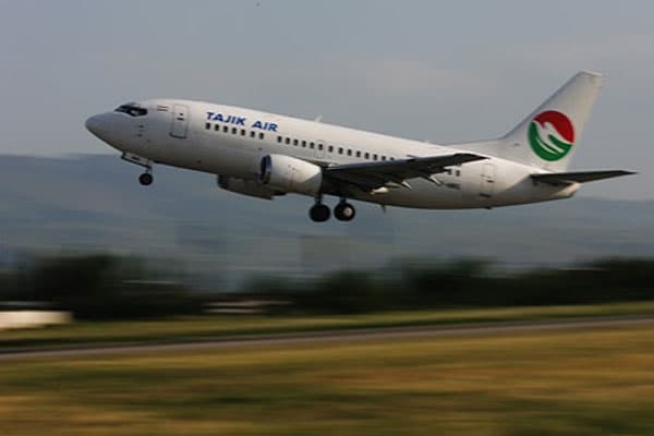 Tojikiston va Rossiya hukumatlari aviaqatnovlar muammosini muhokama qiladi