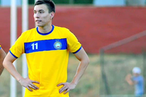 «Buxoro» stadioni suxandoni «Paxtakor»ga qarshi o‘yinda Igor Sergeyevni haqorat qildi