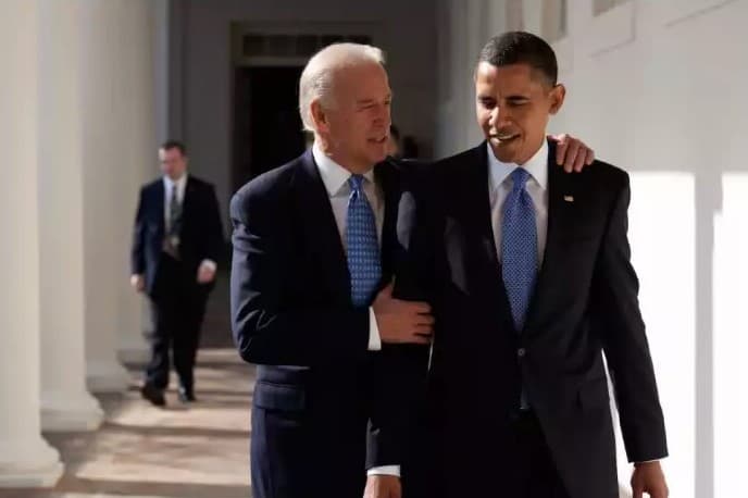 Obama va Bayden memlari internet xitiga aylanmoqda
