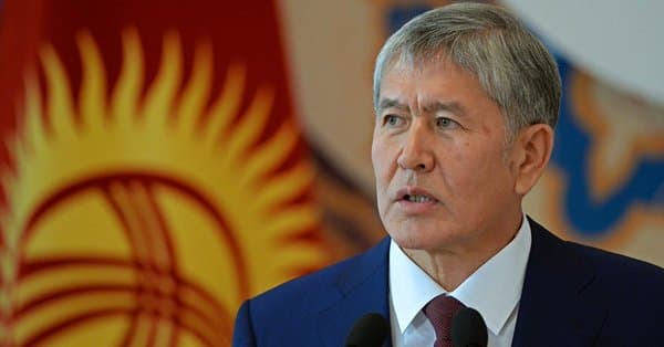 Президент аппарати Атамбаев Европага нима иш билан отланганини маълум қилди