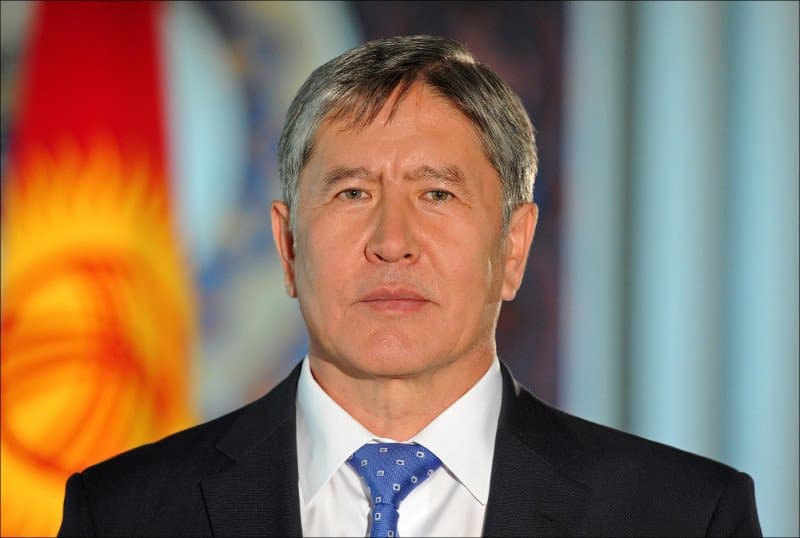 Атамбаев президентликдан кетганидан кейин ҳам сиёсат билан шуғулланишда давом этади