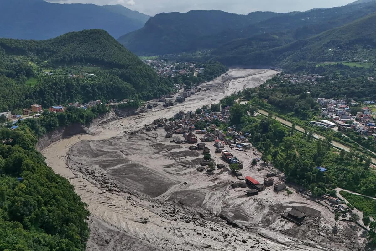 Nepaldagi halokatli toshqinlar: qurbonlar 160 dan oshdi, 1500 kishi bedarak yoʻqolgan