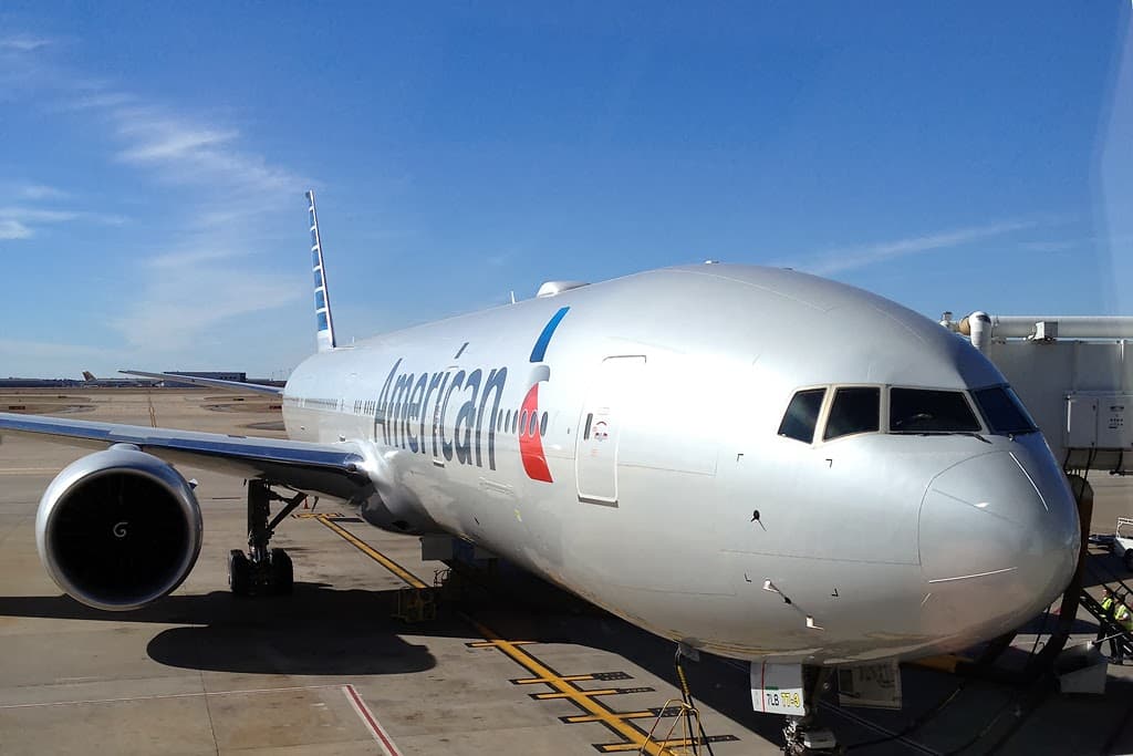 American Airlines Xitoy aviatashuvchisiga bir necha yuz million dollar sarmoya kiritdi