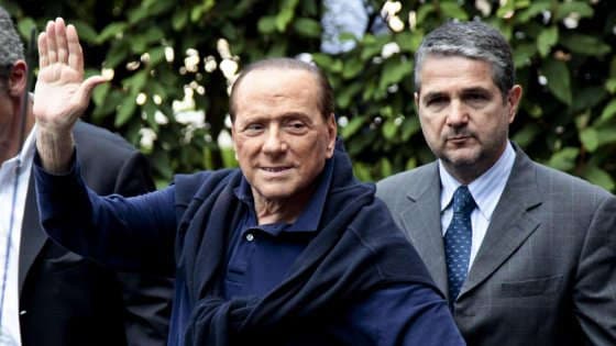 Italiyada Berluskoniga qarshi tergov qayta boshlandi