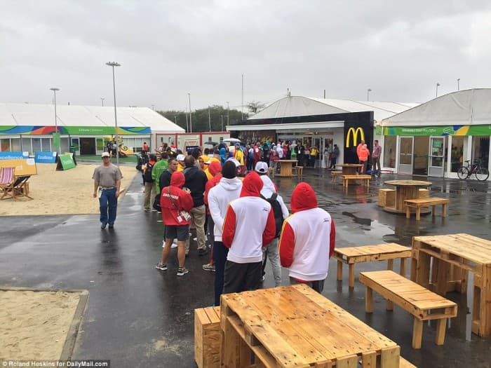 «Makdonalds» Olimpiya qo‘rg‘onidagi bepul taomga nima uchun cheklov kiritdi