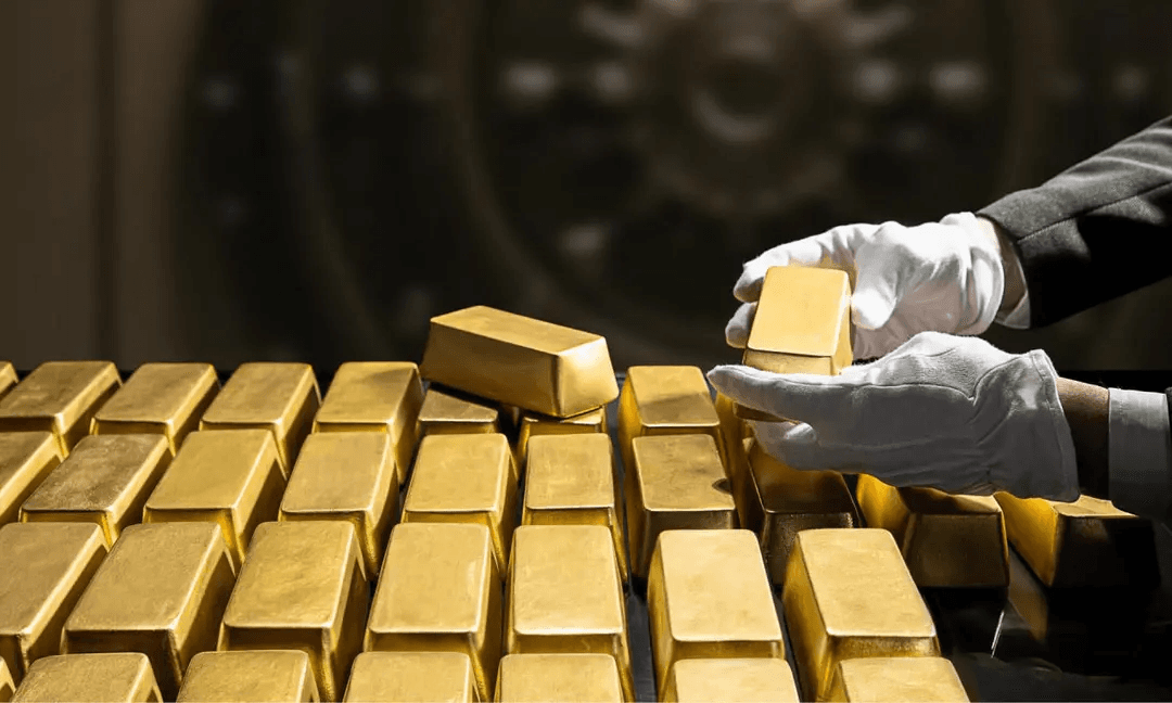 Uzbekistan resumes major gold exports with $1.3 billion July shipment