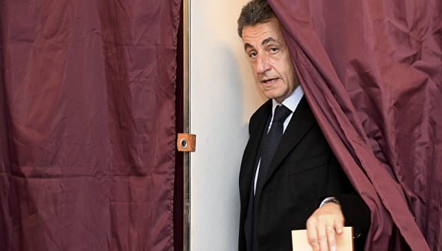 Sarkozi praymerizdagi mag‘lubiyatini tan oldi va Fiyonni qo‘llab-quvvatlashga chaqirdi
