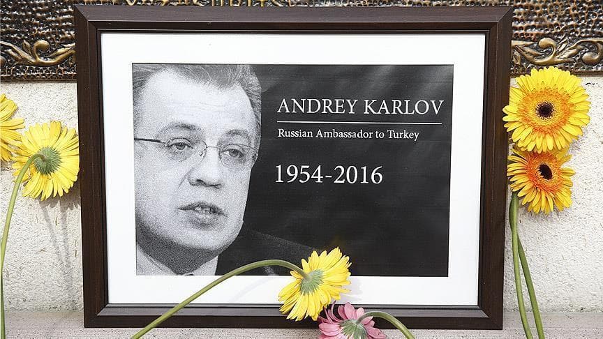 Karlovning qotili nomsiz qabristonga dafn etiladi
