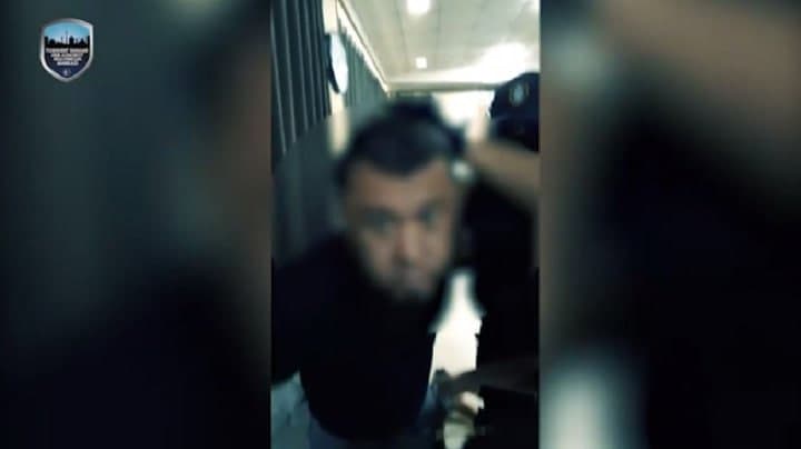 Toshkentda odamlarni qo‘rqitib, pul undirgan «Izzat Nazarbek» ushlandi