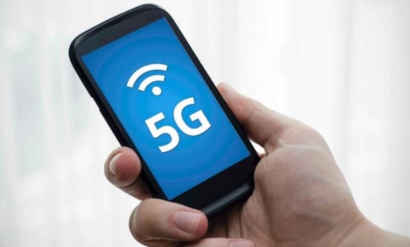 UZMOBILE 5G'ni sinovdan o‘tkazmoqda