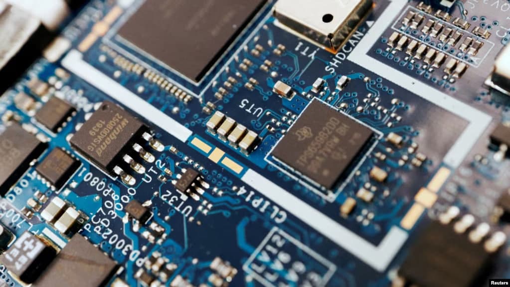 Bloomberg AQShdan RFga mikrochiplarni yetkazish sxemasi haqida ma’lum qildi