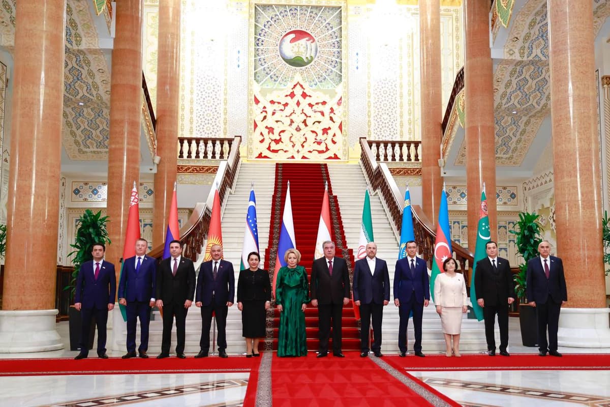 Tanzila Norboyeva Imomali Rahmon bilan uchrashdi