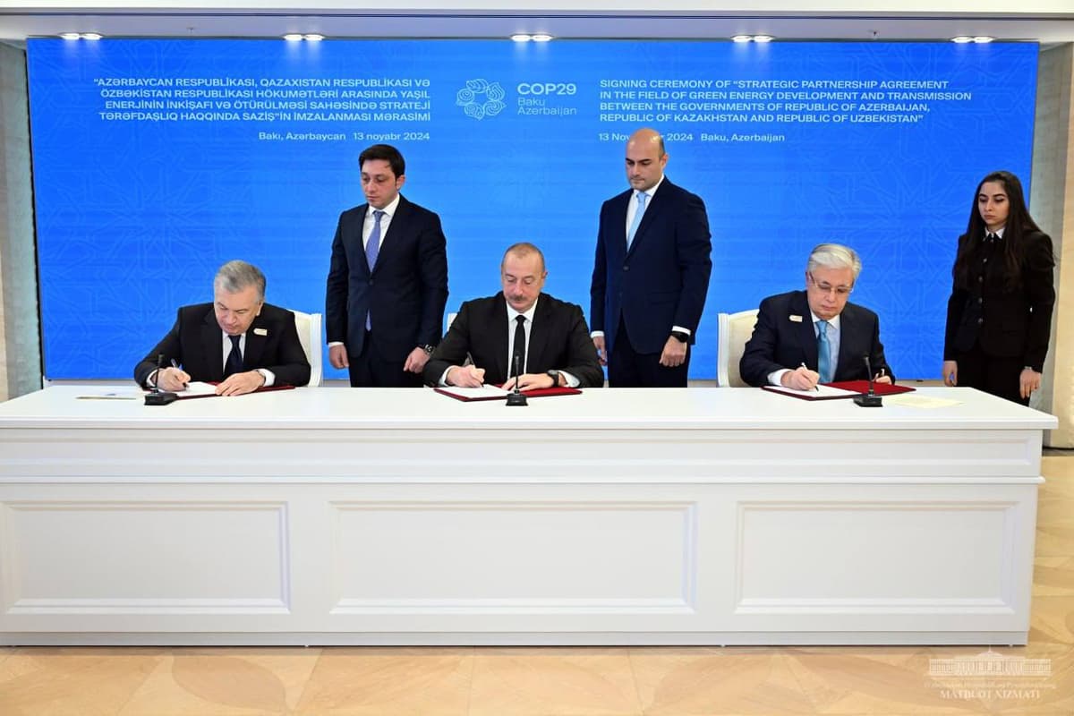 O‘zbekiston, Ozarboyjon va Qozog‘iston rahbarlari "yashil” energiyani uzatish loyihasiga start berdi