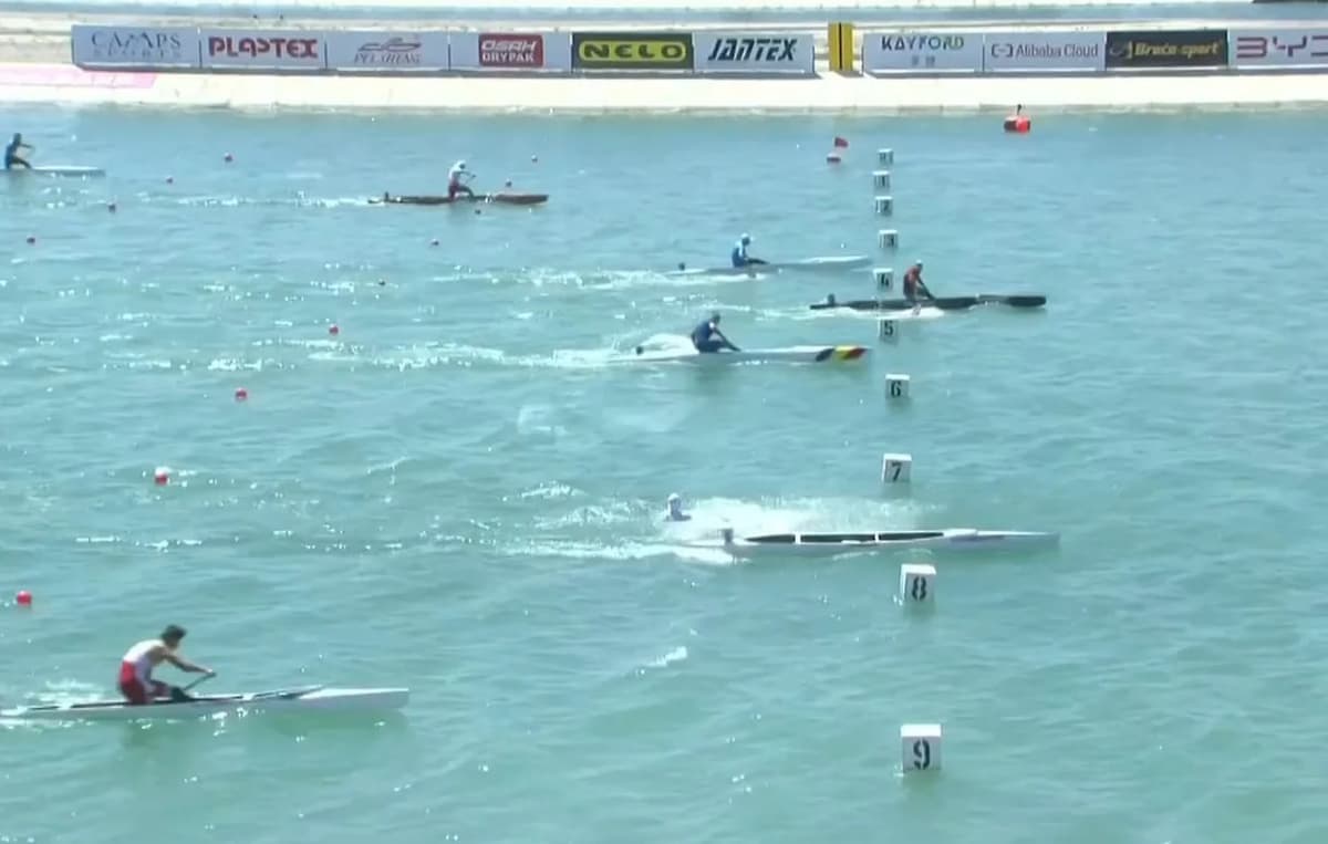 Rossiyalik sportchi qayig‘i to‘ntarilgan holda finishni kesib o‘tdi va chempion bo‘ldi