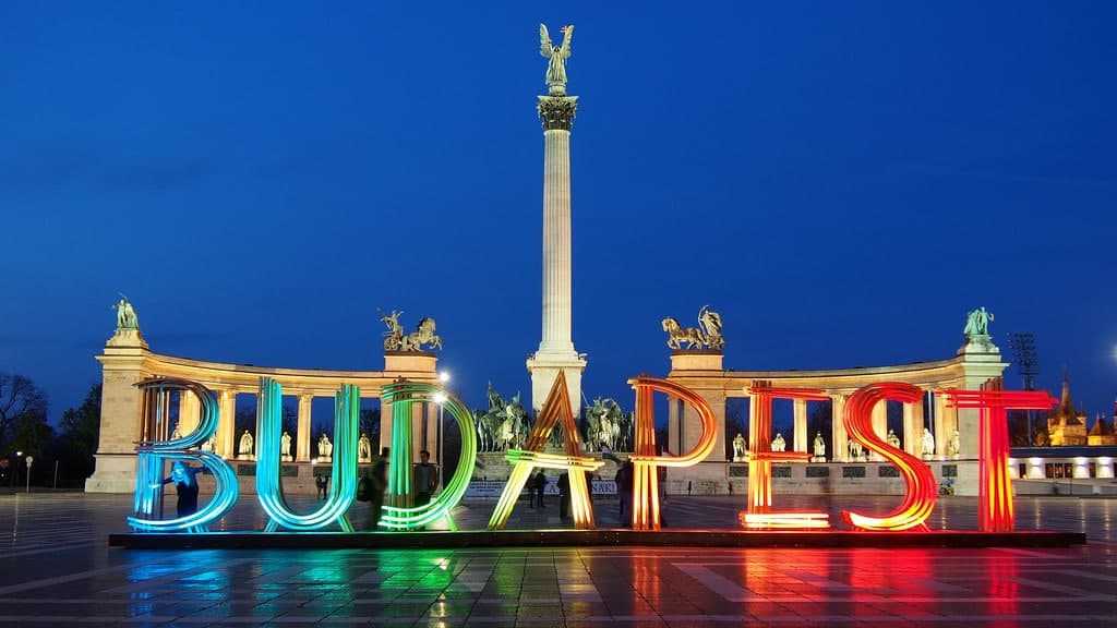Qanot Sharq kompaniyasi Toshkent-Budapesht yo‘nalishida aviaparvozlarni yo‘lga qo‘ydi