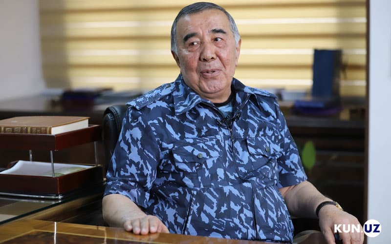 Zokirjon Almatov faxriy unvon bilan taqdirlandi