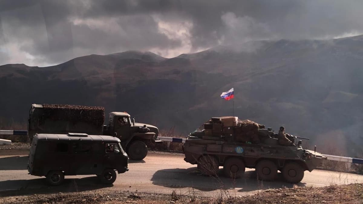 Rossiya tinchlikparvar kuchlari Tog‘li Qorabog‘ni tark etishni boshladi