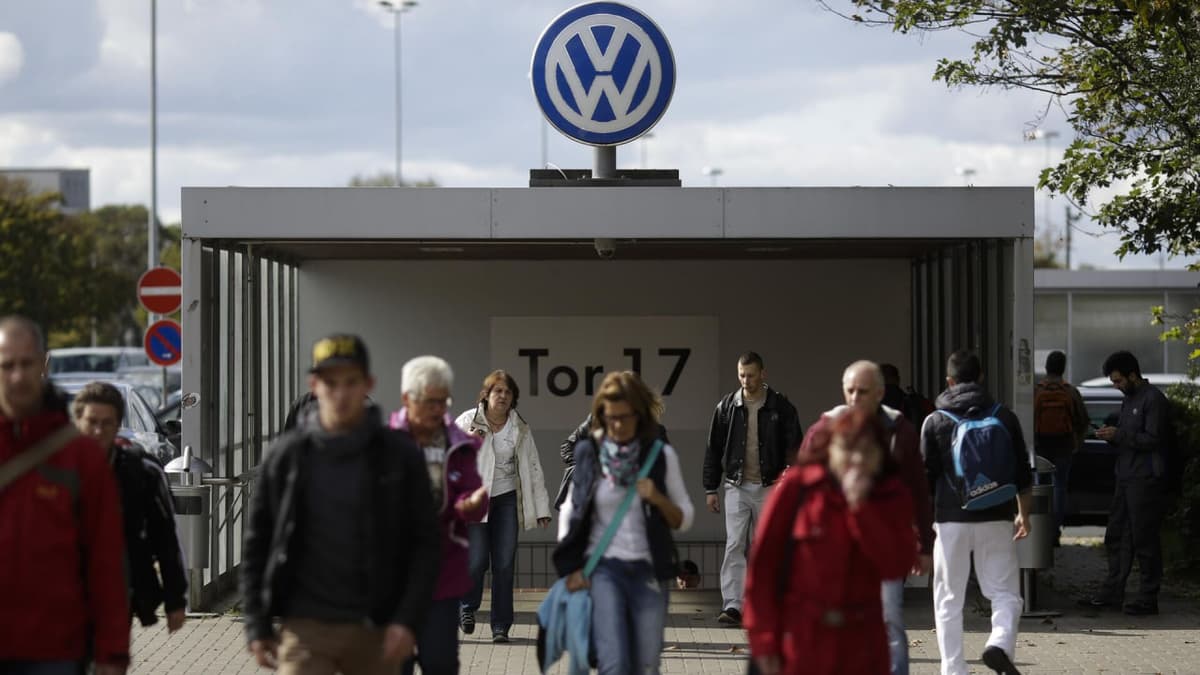 Volkswagen Germaniyadagi kamida uchta zavodini yopadi