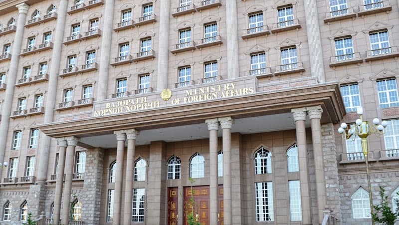 Tojikiston mamlakat hududida Xitoy harbiy bazasi qurilayotganini rad etdi