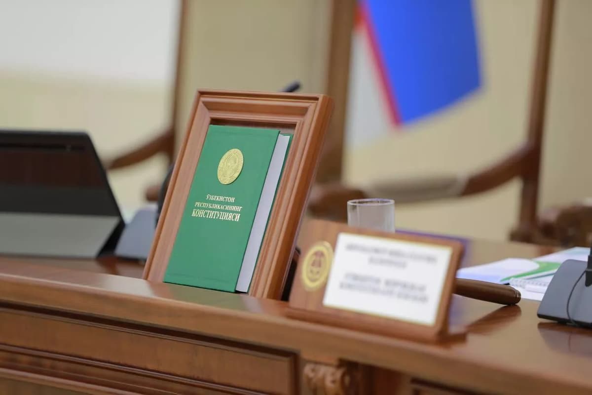 Konstitutsiya kuni bayramini nishonlash bo‘yicha prezident farmoyishi imzolandi
