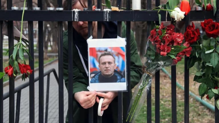 Врачи требуют наказать сотрудников колонии за смерть Навального