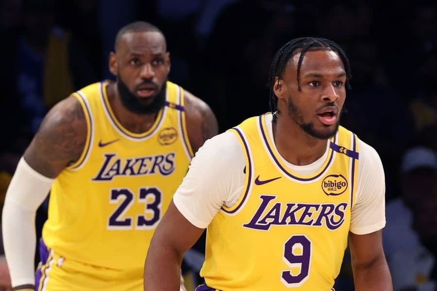 Tarixda birinchi marta ota-o‘g‘il basketbolchi NBA o‘yinida birgalikda ishtirok etdi