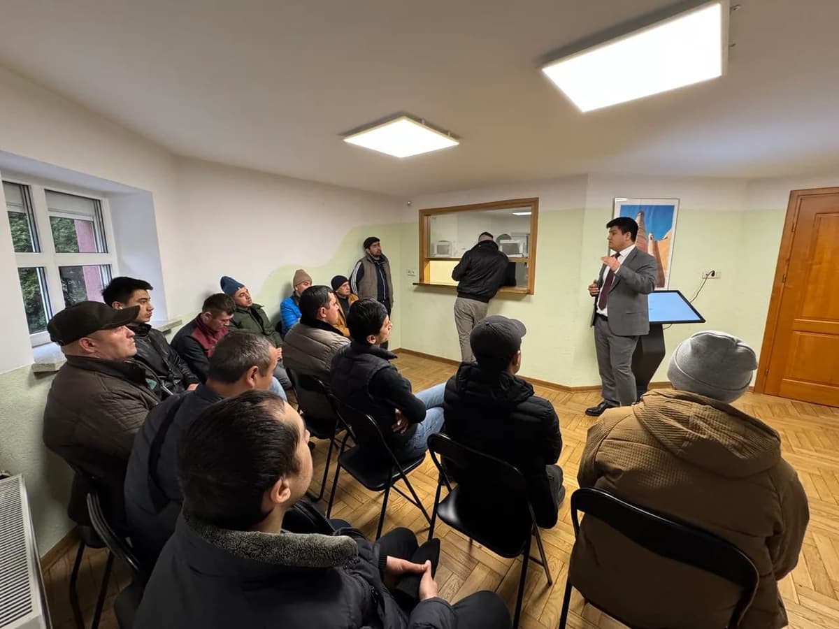 Varshavada samolyotda uchishga ruxsat berilmagan o‘zbekistonlik fuqaroga yordam ko‘rsatildi