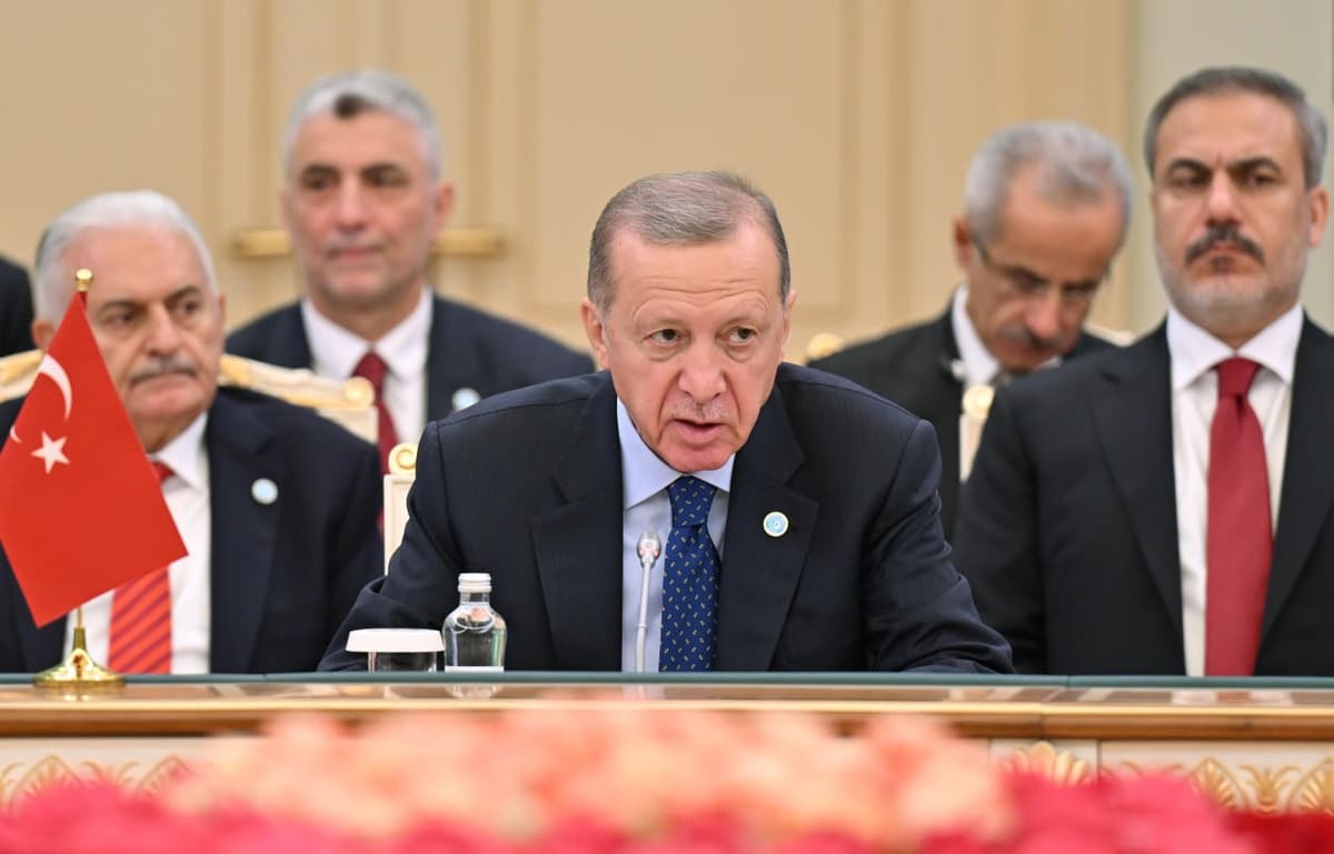 Erdo‘g‘an turkiy davlatlar uchun umumiy alifbo joriy etishni taklif qildi