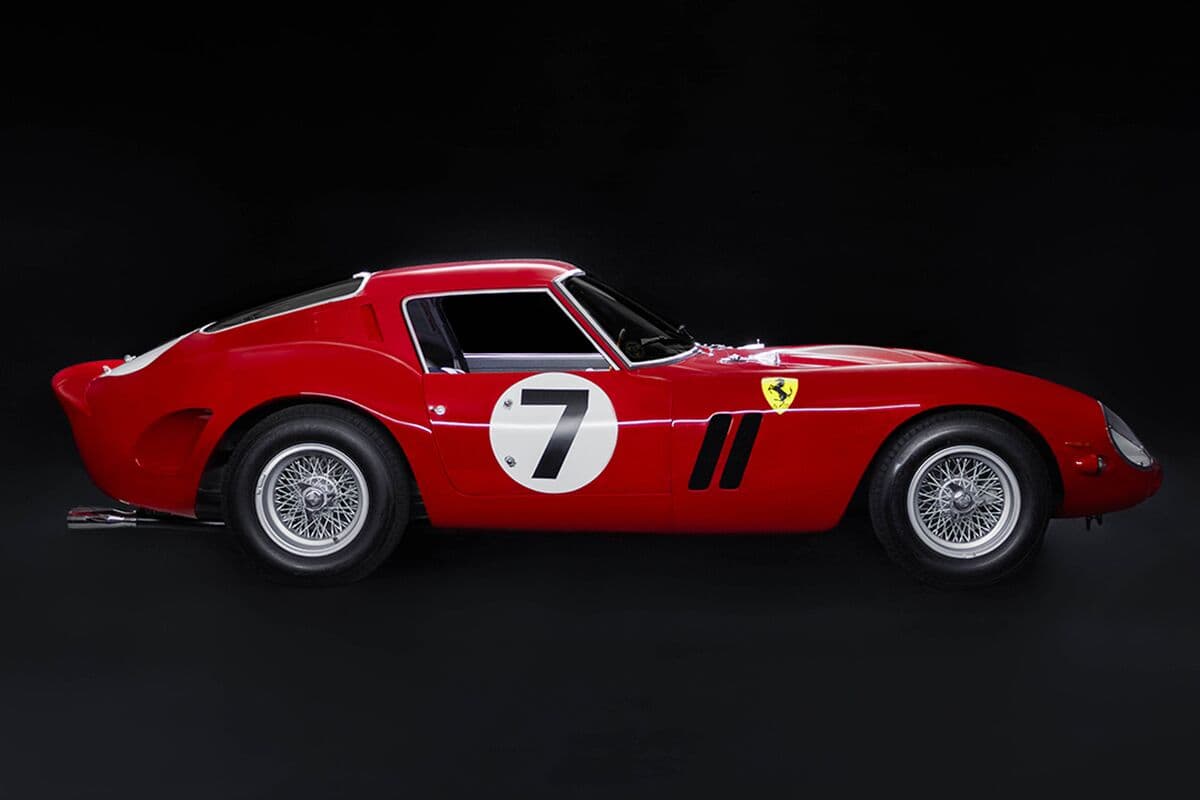 Noyob Ferrari auksionda 52 million dollarga sotildi