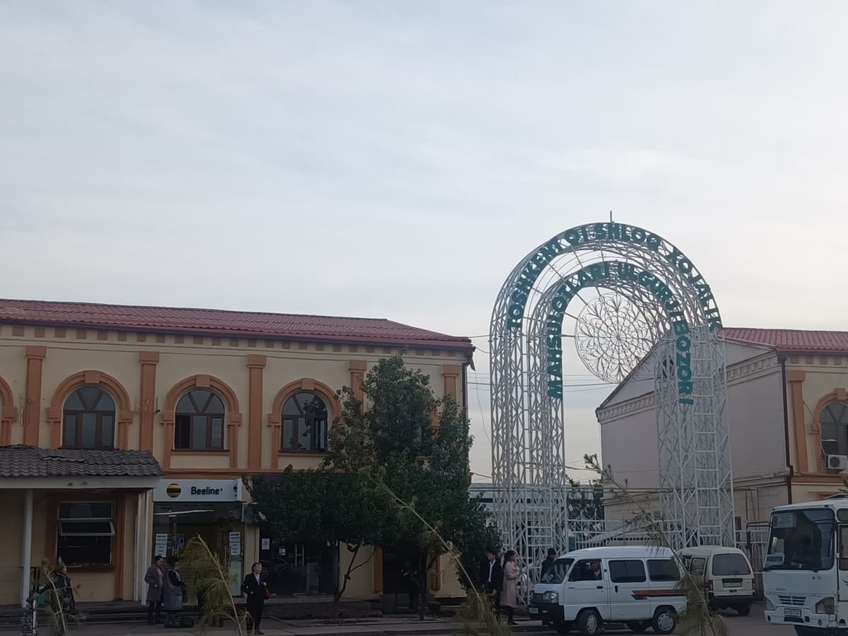 Qo‘yliq bozori aksiyadorlari avvaliga bozorning ixtiyoriy tugatilishiga qarshi bo‘lishgan