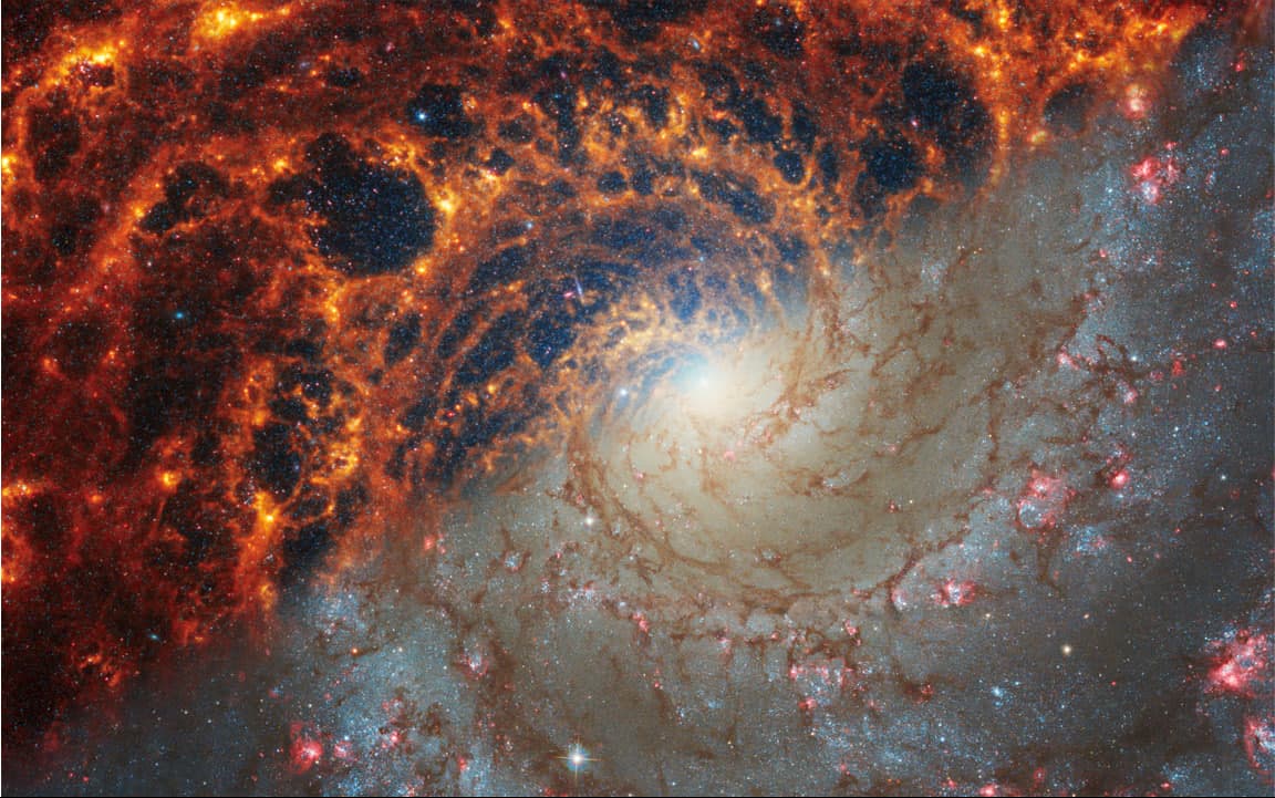 NASA Somon yo‘lidan tashqarida joylashgan 19 ta spiral galaktika suratini e’lon qildi