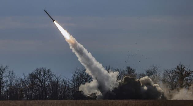 Ukraina bir hafta ichida uchinchi bor rossiyalik harbiylar guruhiga HIMARS bilan zarba berdi