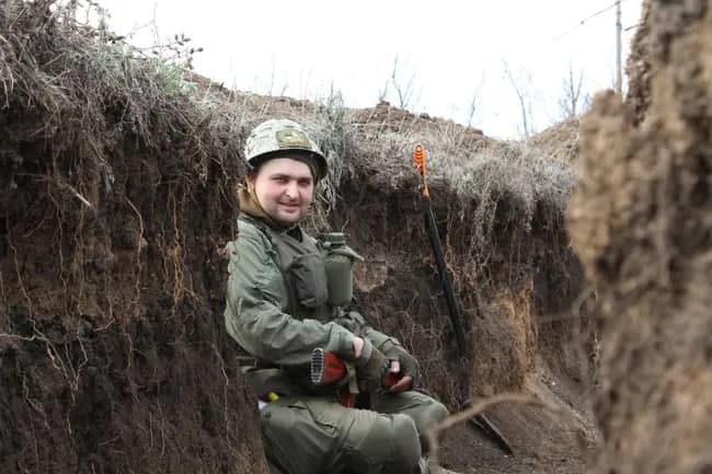 Rossiyalik harbiy muxbir joniga qasd qildi. U Rossiya Avdiyivkada 16 ming askar yo‘qotgani haqida yozgandi