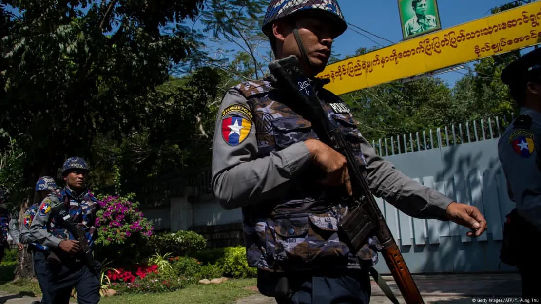 Myanma sobiq yetakchisining kuyovi Facebookʼdagi postlari uchun hibsga olindi