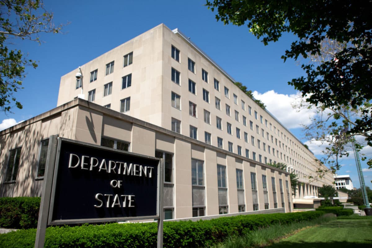 Госдеп: Иран обращался за помощью к США после крушения вертолета
