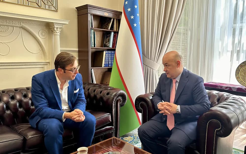 Britaniya Moda kengashi o‘zbek milliy brendlarini targ‘ib qilishda yordam beradi