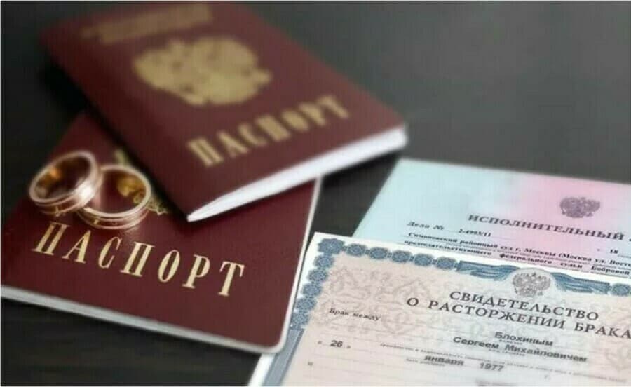 Rossiyada ajrashish uchun davlat boji sakkiz baravar oshirilishi mumkin