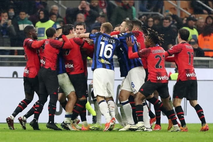 Derbida mushtlashuv va chetlatishlar. Italiyada chempion rasman aniq bo‘ldi