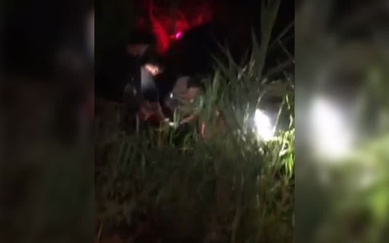 Andijonda tez harakatlangan Tracker zovurga tushib ketdi