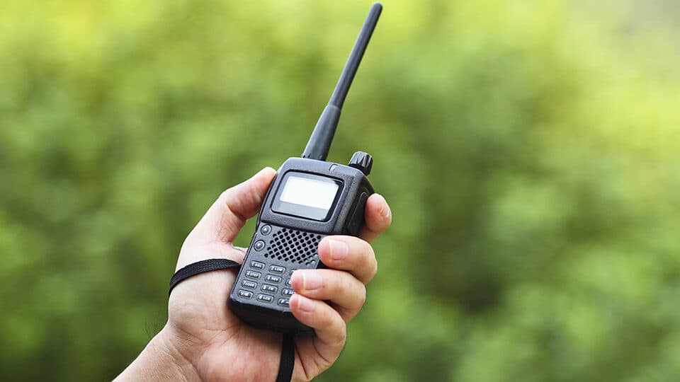 Ratsiyalardan tegishli ruxsatnomasiz foydalangan mansabdor shaxsga chora ko‘rildi