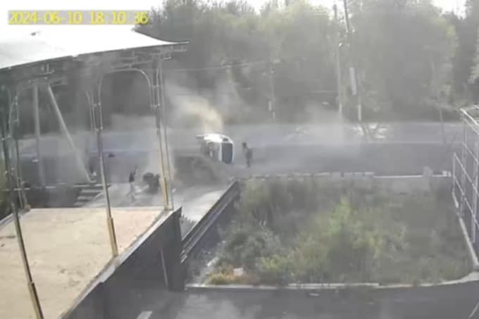 Samarqandda Damas yo‘l chetidagi 2 nafar piyodani urib ketdi
