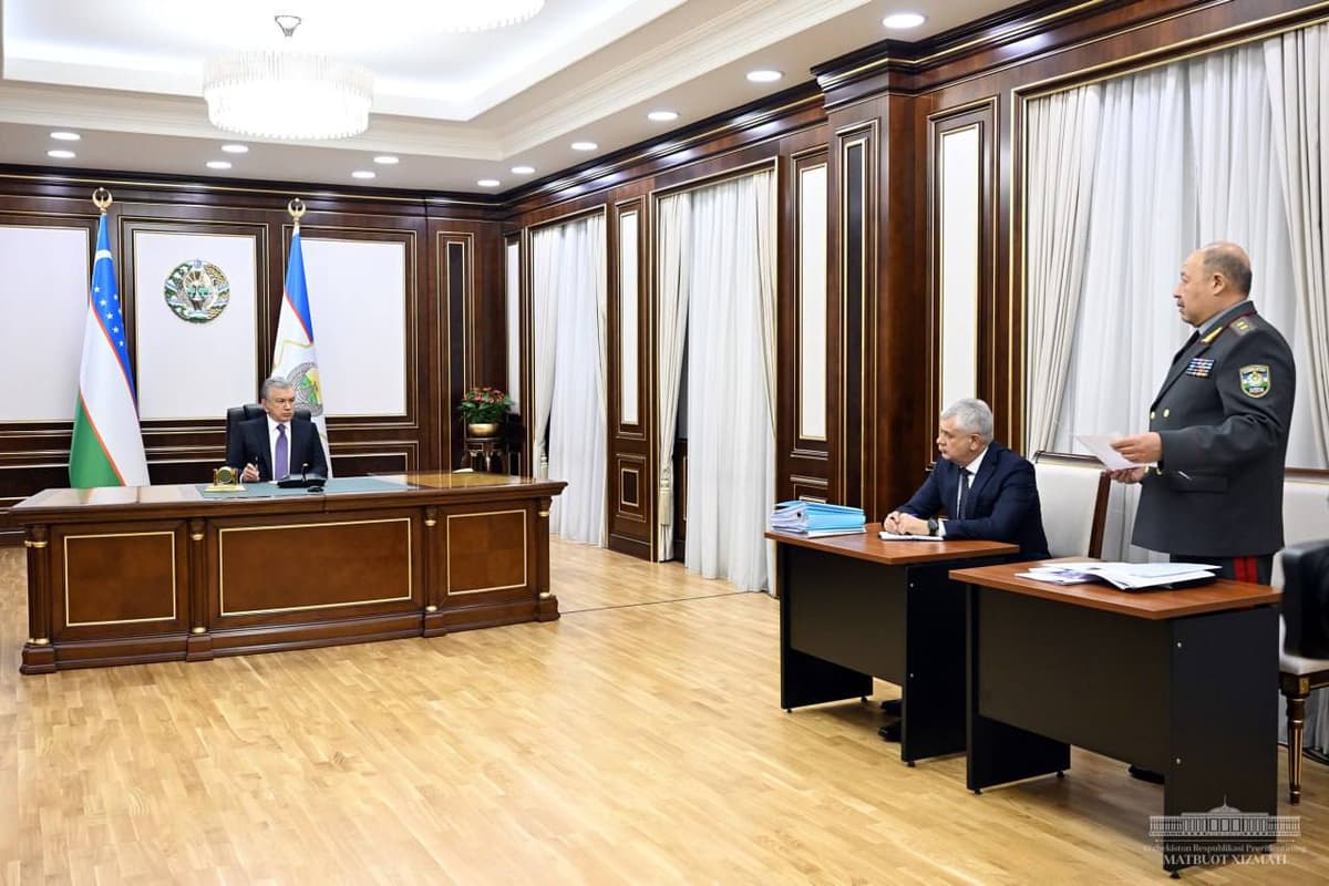 Shavkat Mirziyoyev Qurolli Kuchlarni rivojlantirish masalalariga bag‘ishlangan yig‘ilish o‘tkazdi