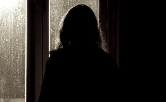 Xorazmda 7-sinf qizi farzand ko‘rdi. U maktab o‘quvchilari tomonidan zo‘rlangani aytilmoqda