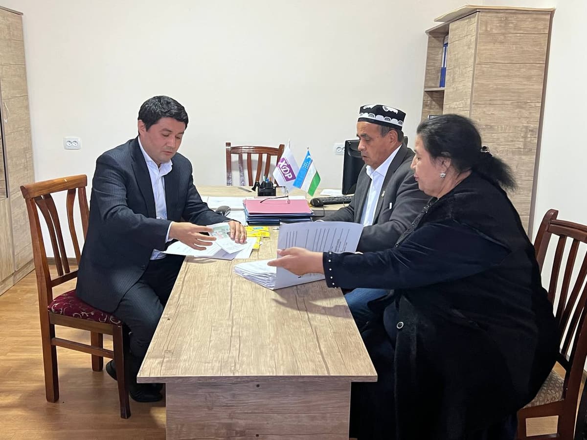 Aksilkorrupsiya agentligi Hajga navbatlarni ochiqlashni taklif qildi. Bajarilmayotgan bu talab hukumat qarorida 6 yildan buyon mavjud