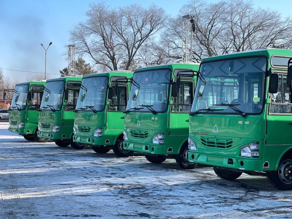 Bishkekda davlat xizmatchilariga shaxsiy avtomobilda ishga borish cheklandi